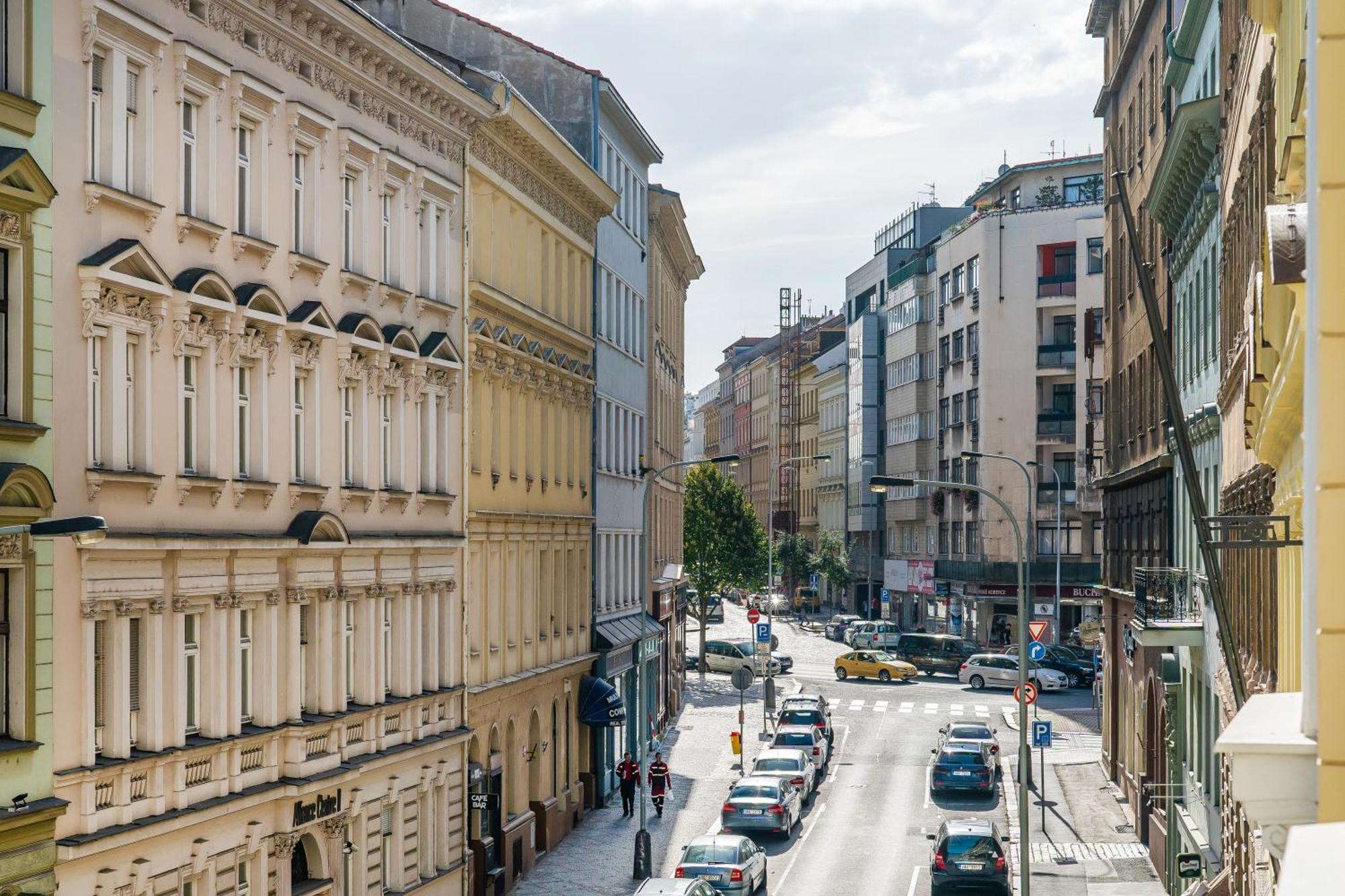 Anytime Holiday- Muzeum Apartments Praag Buitenkant foto